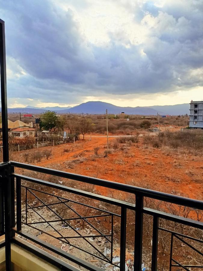 1 Bedroom Fully Furnished Luxurious Apartment Voi Town Exterior photo